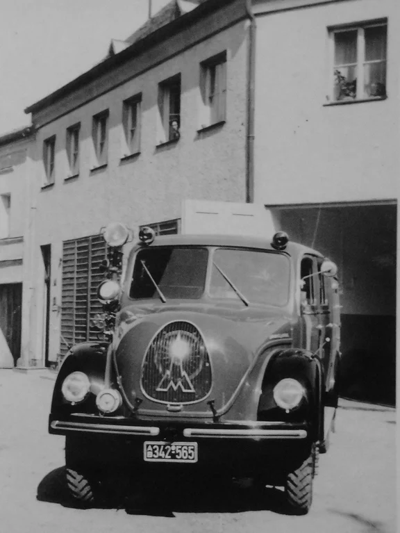 1955-Magirus TLF15.jpg