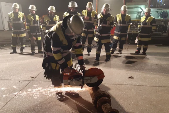 Übung Trennen und Schneiden.jpg