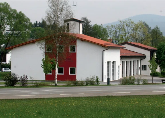 Feuerwehrzentrum an der Hauser Straße 2005.png