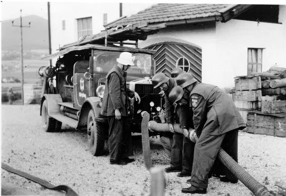 1950-Übung mit dem Hansa-Lloyd.jpg
